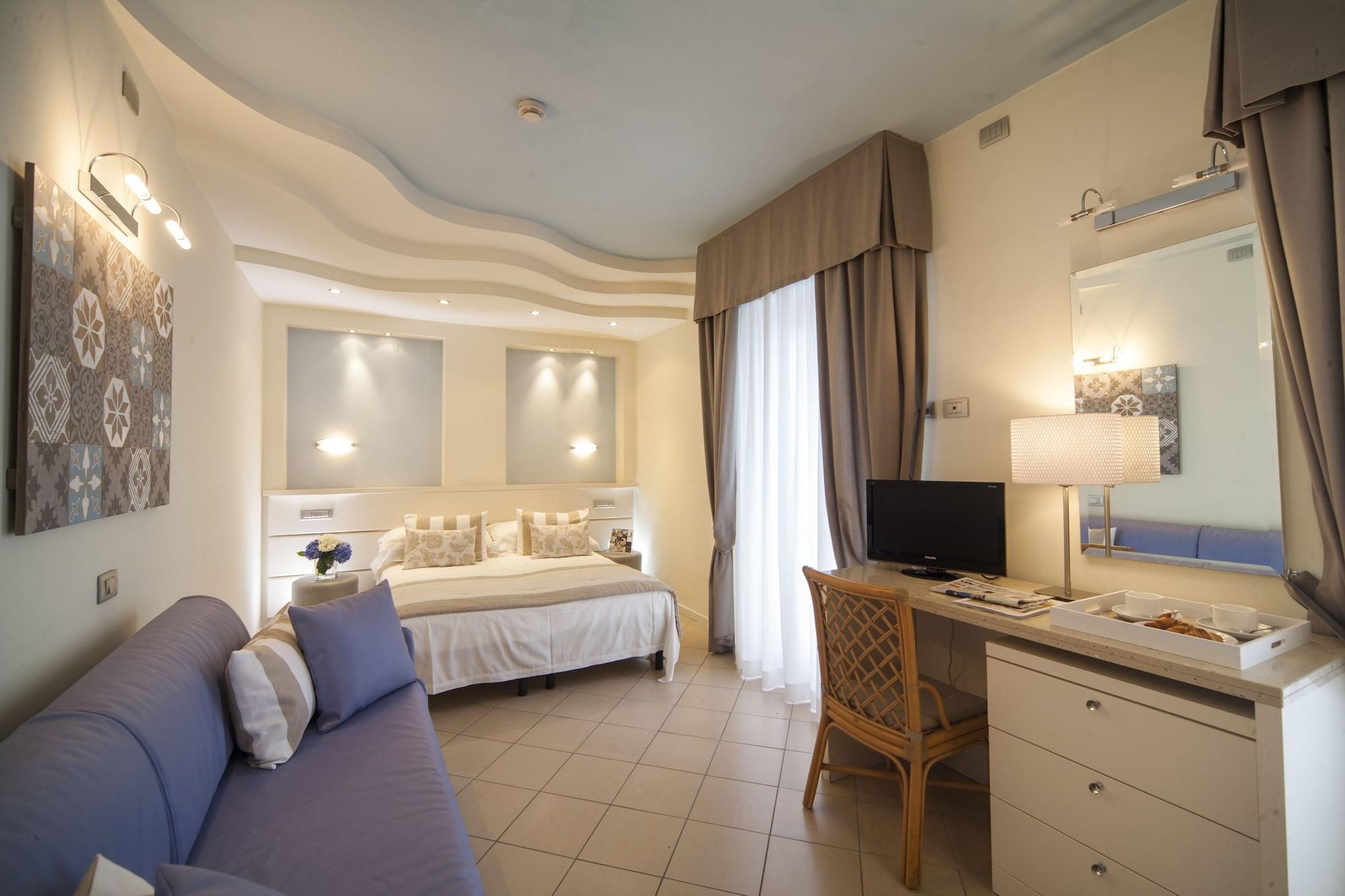 Hotel Mon Cheri 리치오네 외부 사진