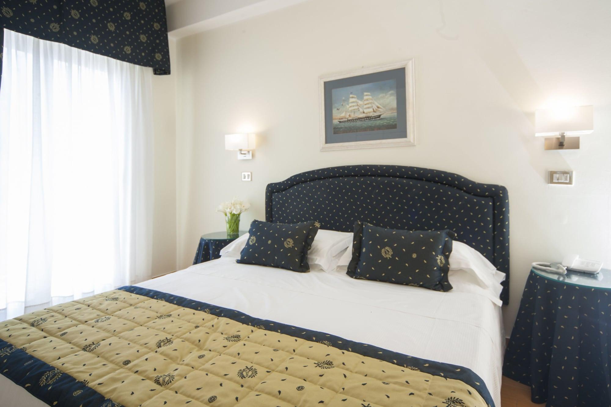 Hotel Mon Cheri 리치오네 외부 사진